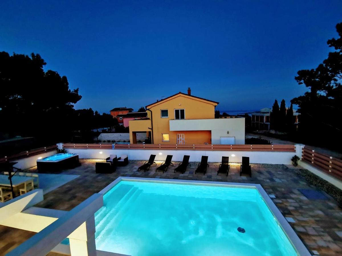 Villa Olivia - New And Modern House With Pool, Souna, Jacuzzi & Playground, Liznjan - Istra Exterior foto